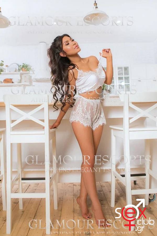 Escort-Amira-3020