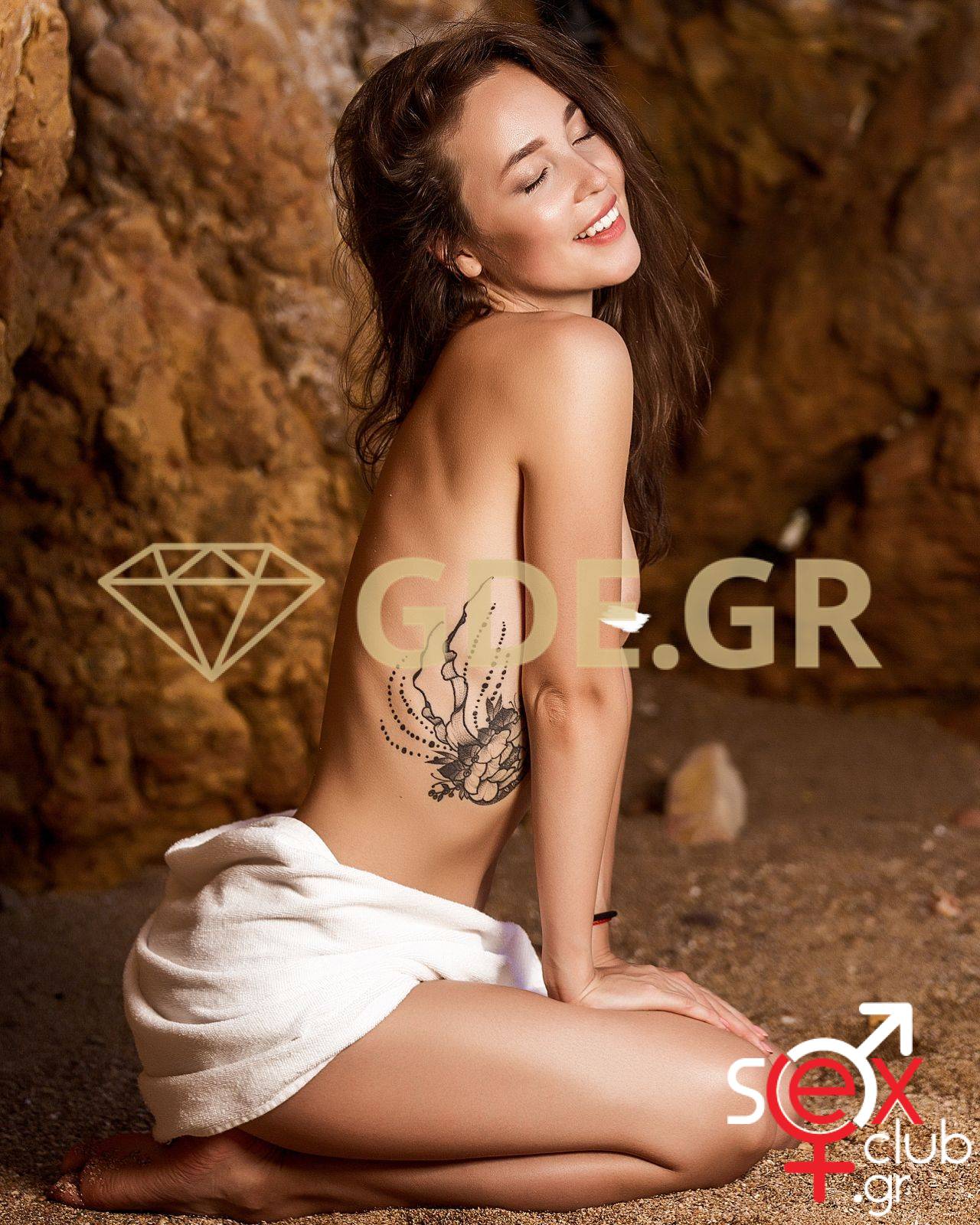 Escort-Mary-1704