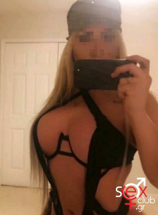 Escort-Scarlet-3346