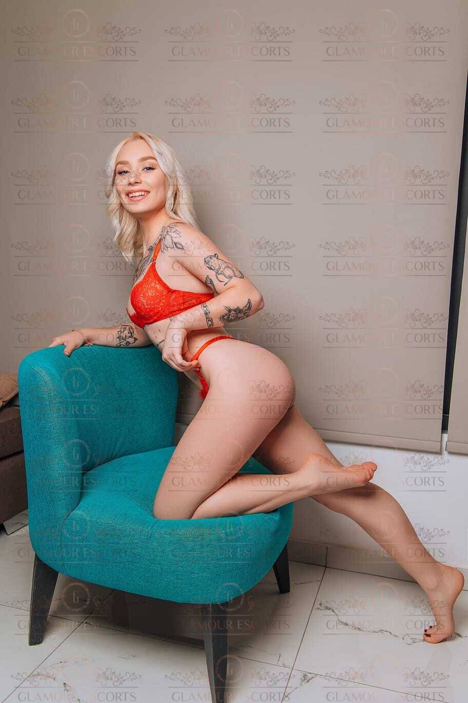 Escort-Tessa-2-3744