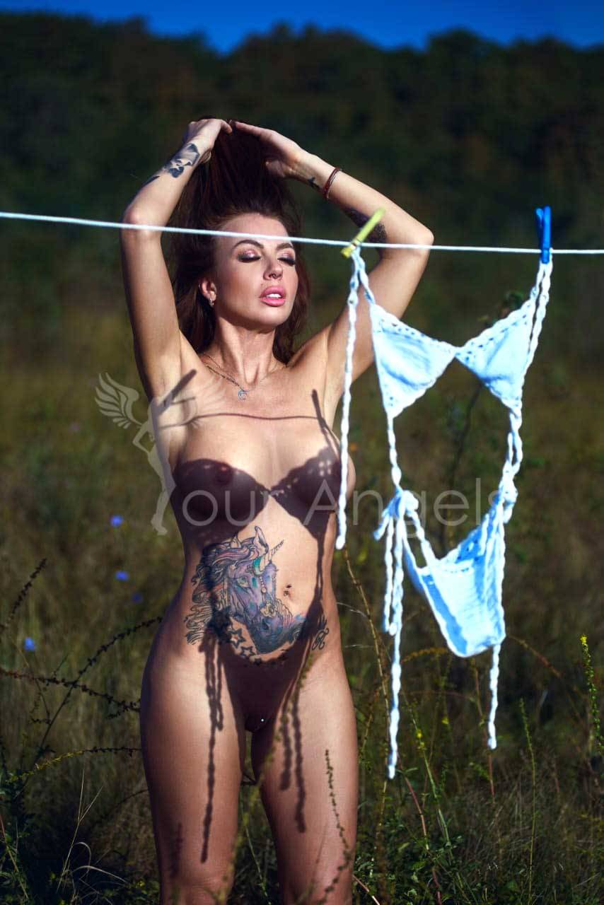 Escort-Lilia-1805