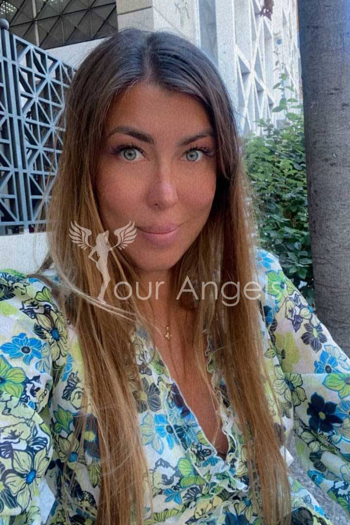 Escort-Kate-2-3807