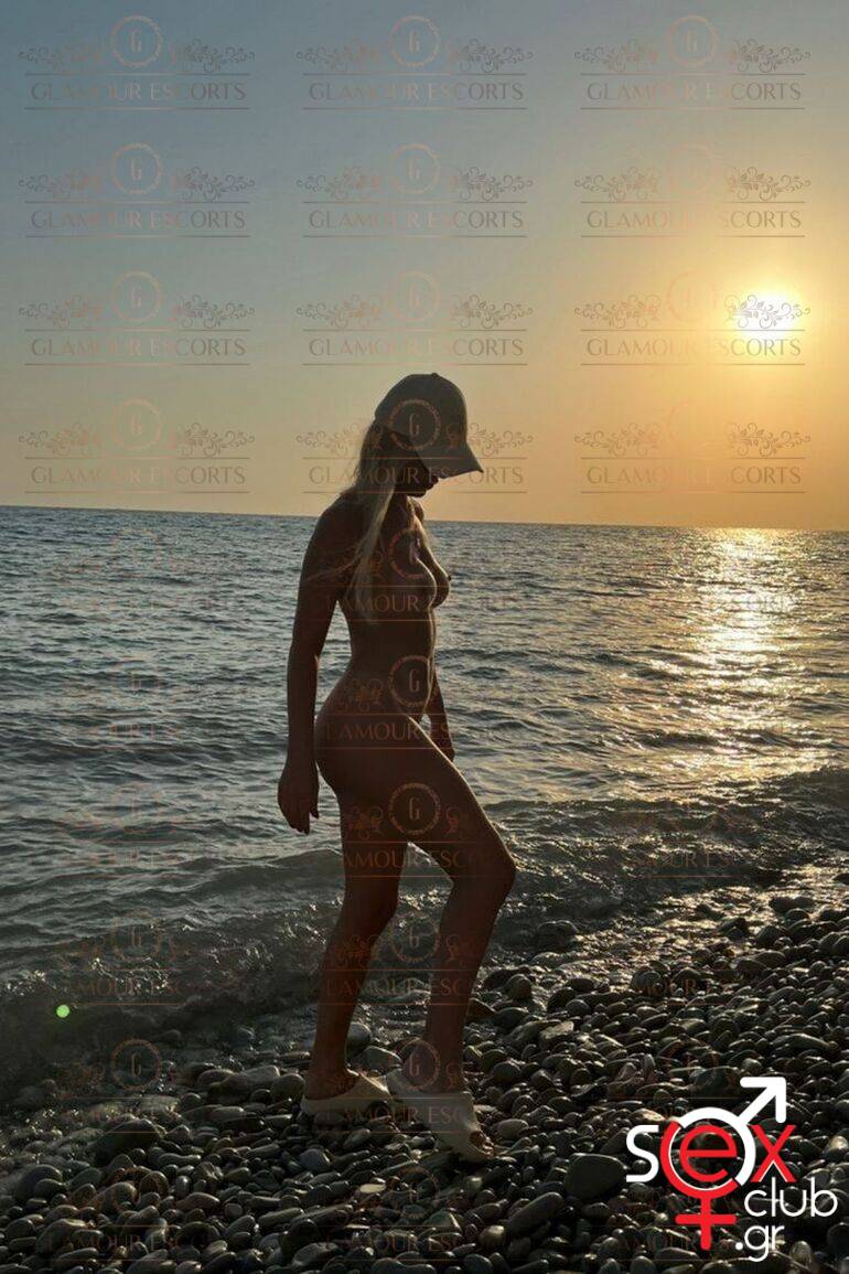 Escort-Megan-3-4087