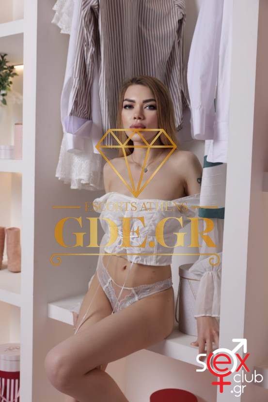Escort-Crystal-4112