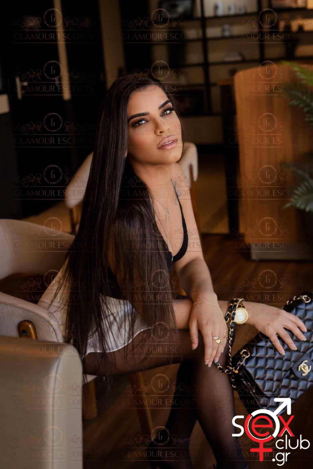Escort-Isis-4272