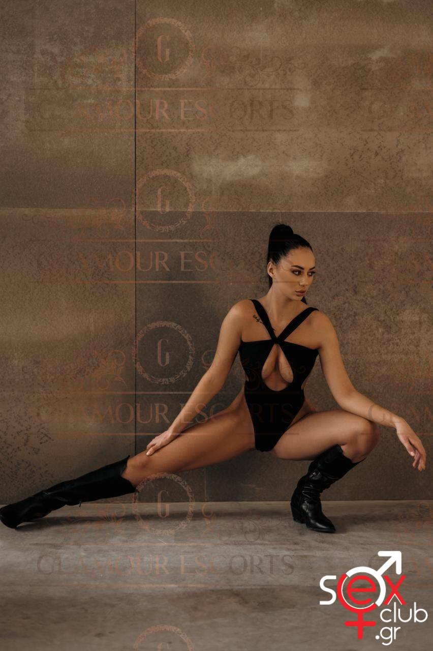 Escort-Viktoria-1768