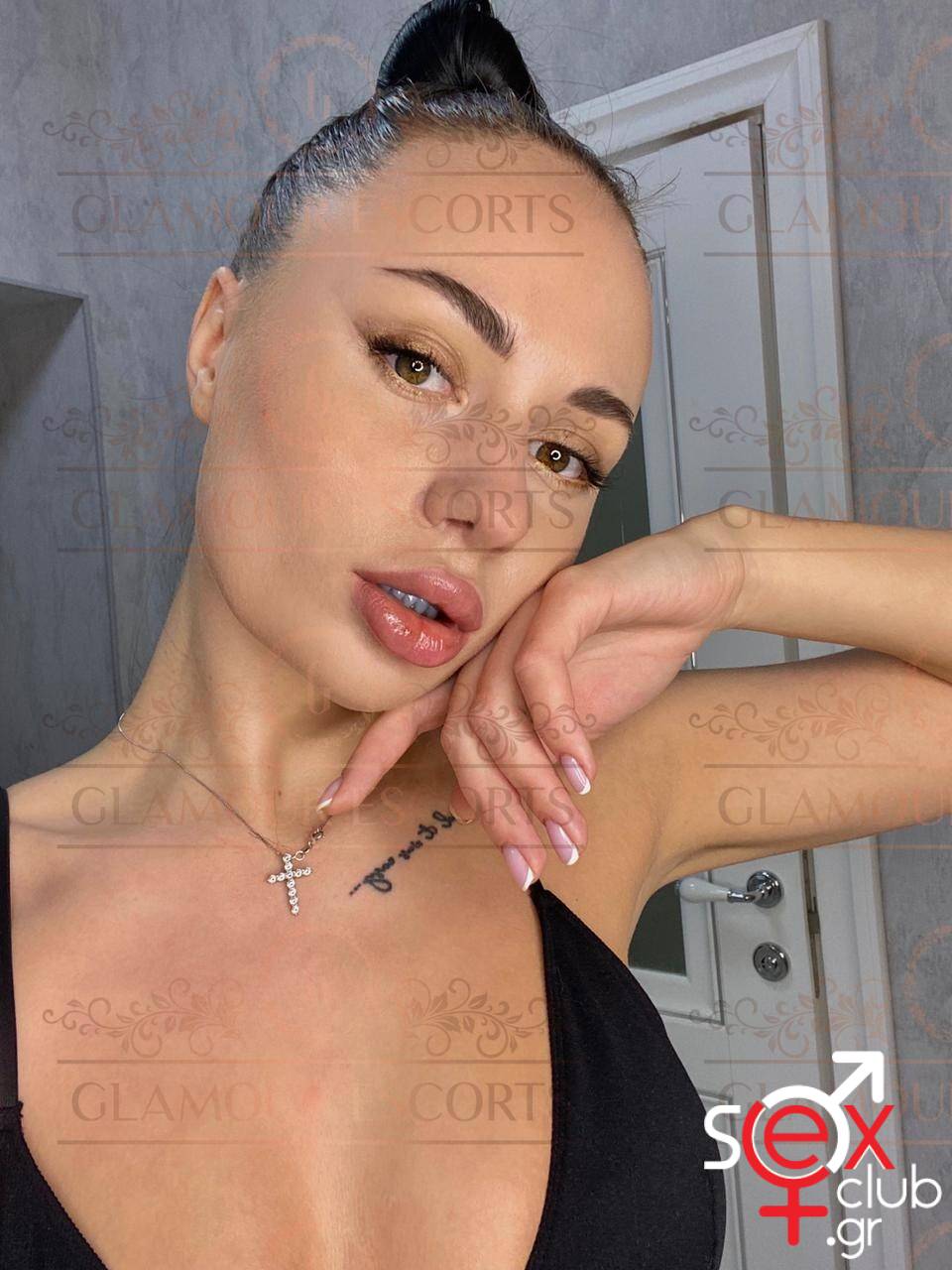 Escort-Viktoria-1768