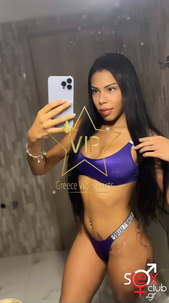 Escort-Agatha-3-5215