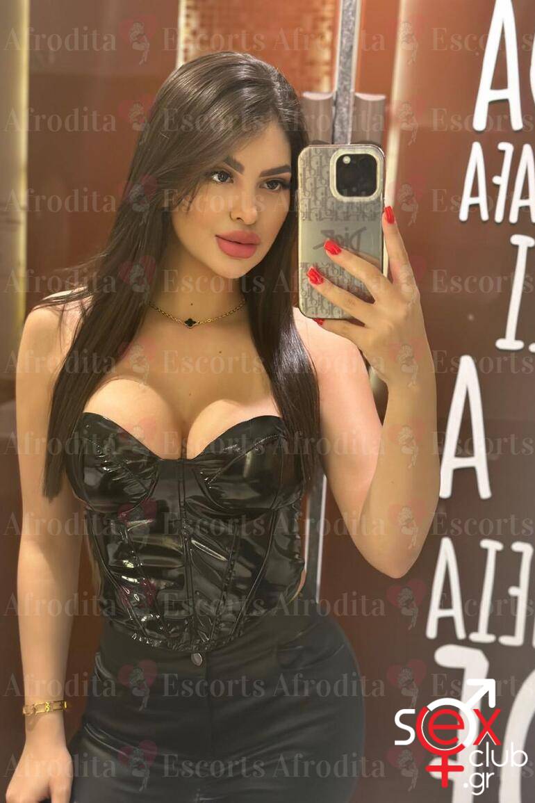 Escort-Camile-5674