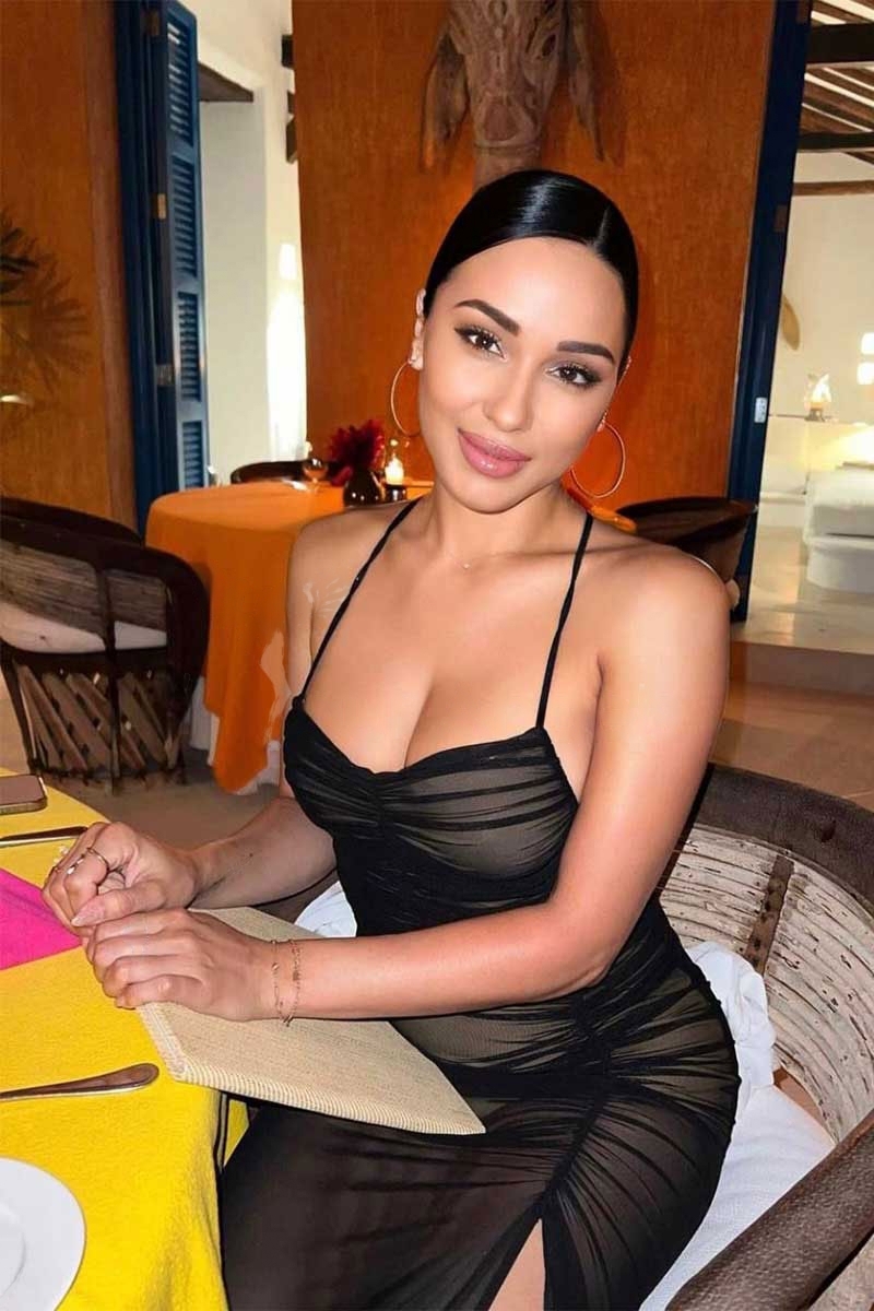 Escort-Nicole-6173