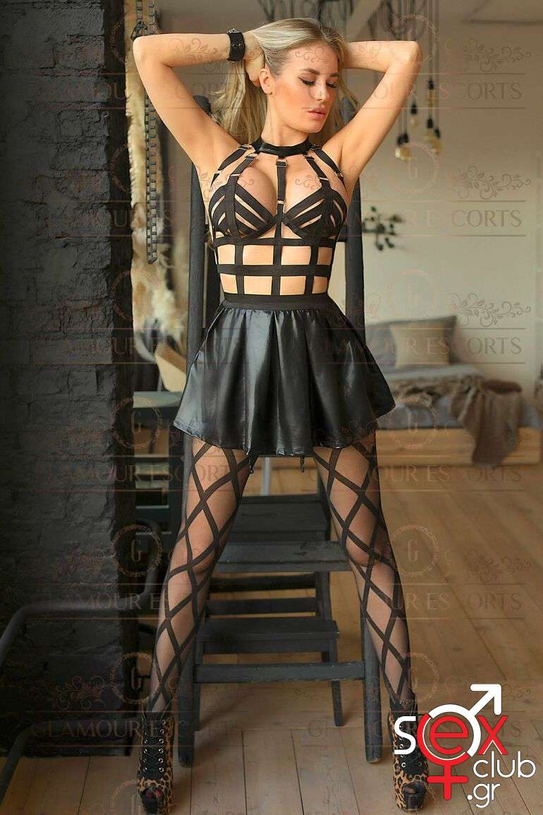 Escort-Megan-2-1393
