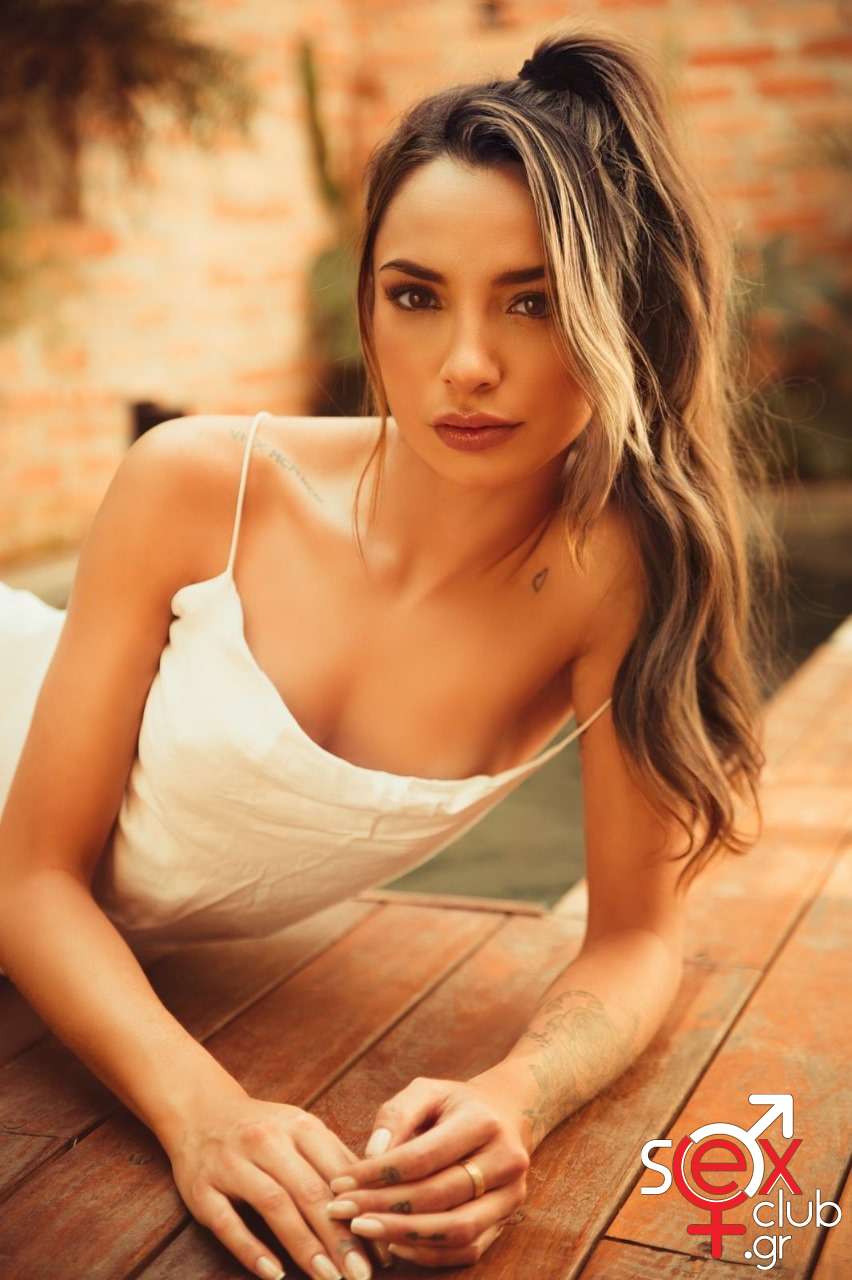 Escort-Audrey-7024