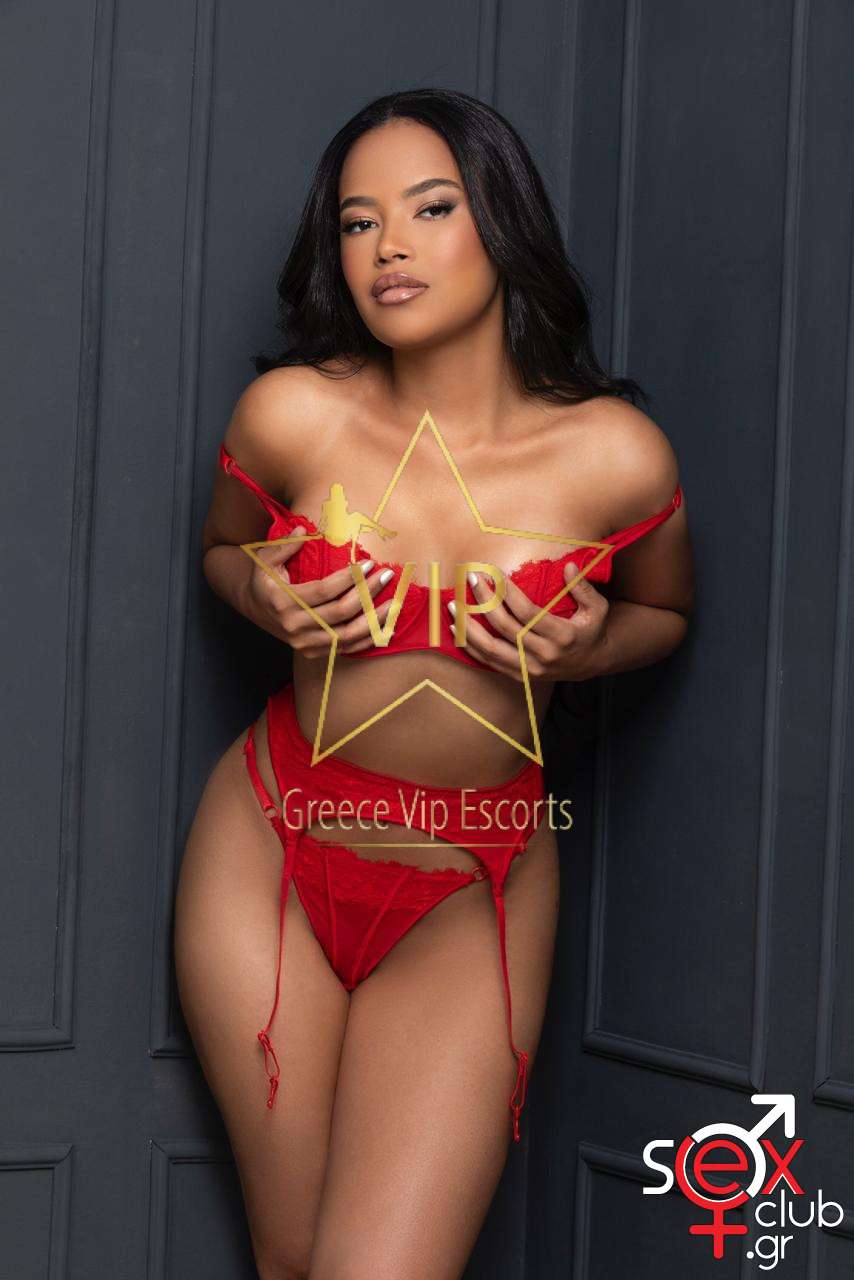 Escort-Roana-7105