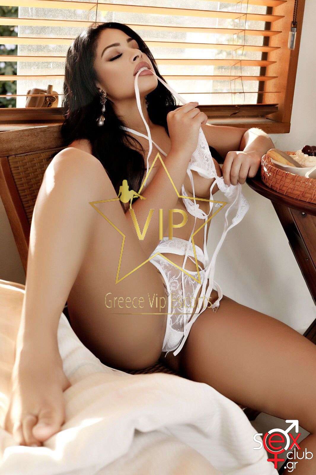 Escort-Venia-7874