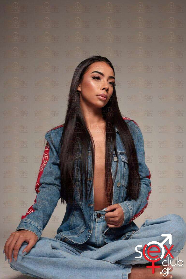 Escort-Jolie-7950