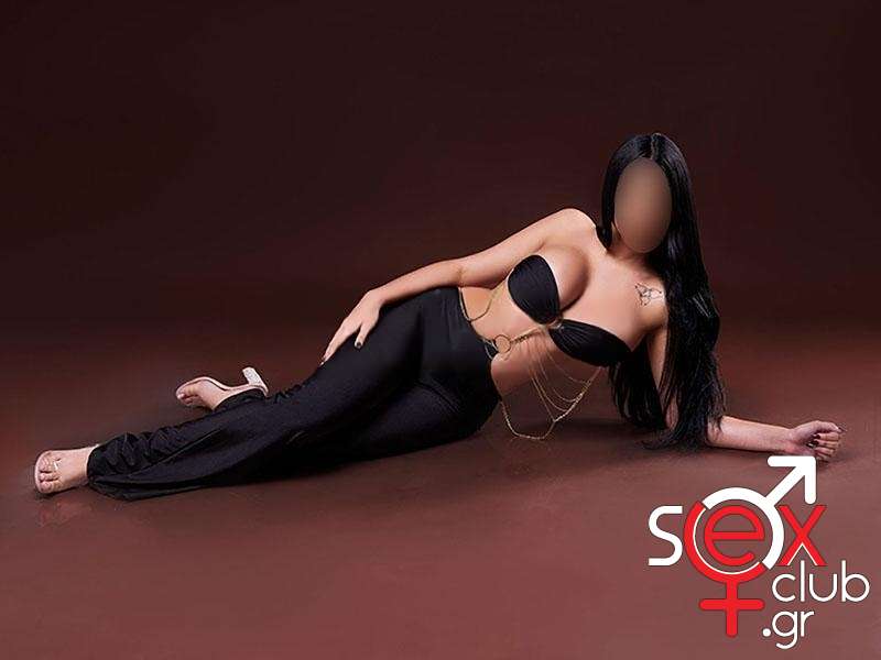 Escort-Άμπυ-8039