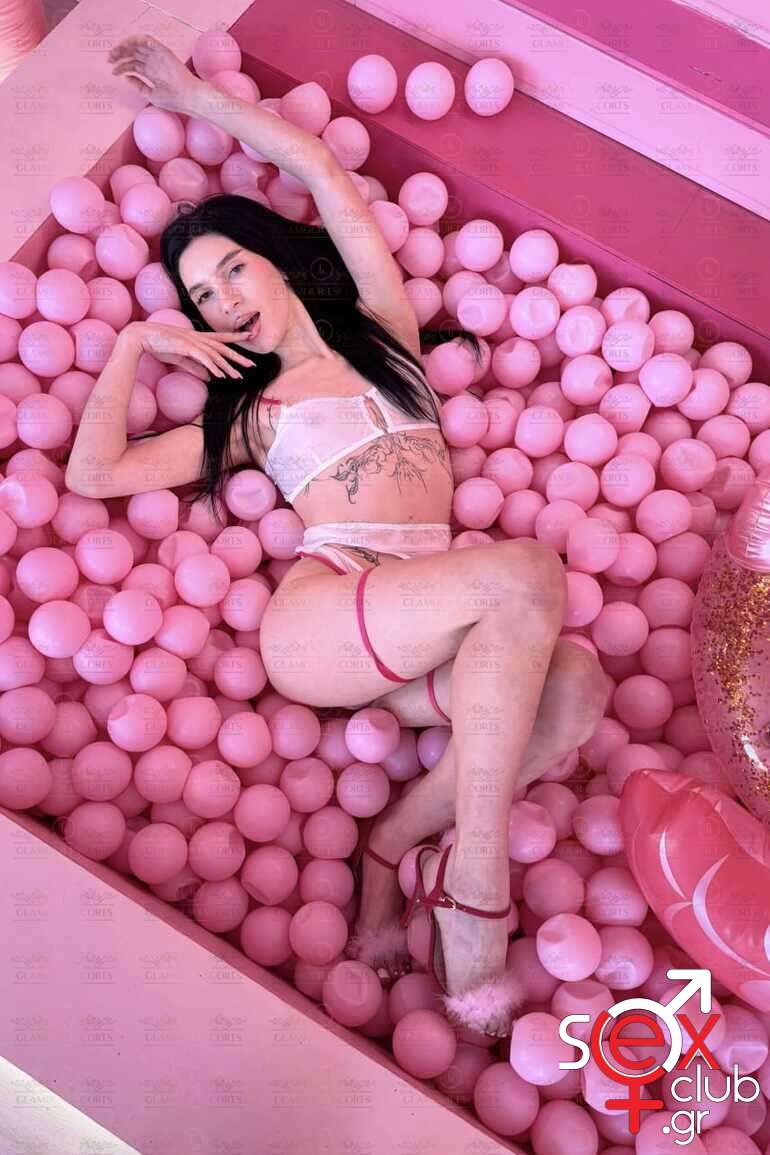 Escort-Elyanna-8069
