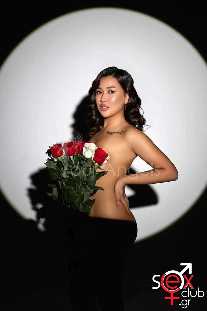 Escort-Mika-2-8033
