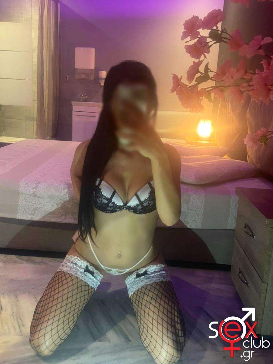 Escort-Adrianna-5599
