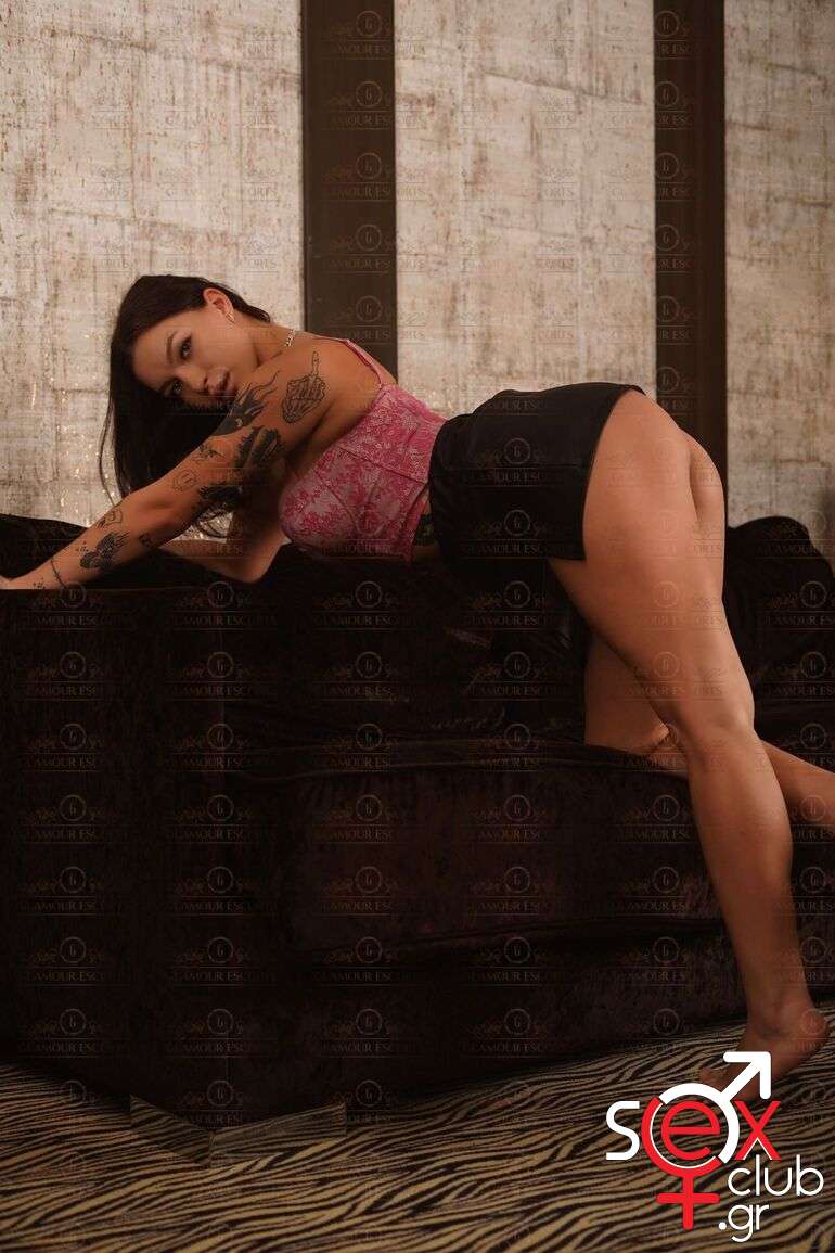Escort-Eva-14-8231