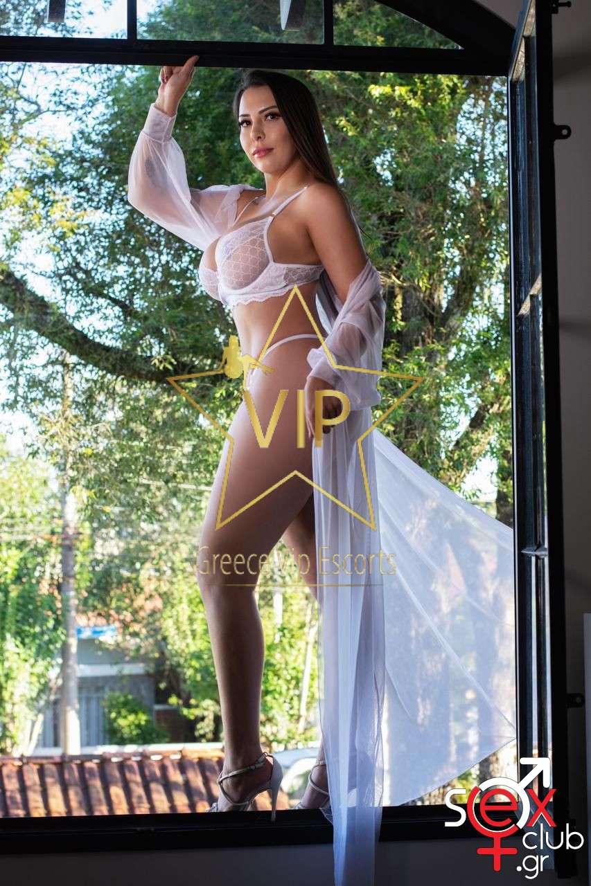 Escort-Carla-3-8402