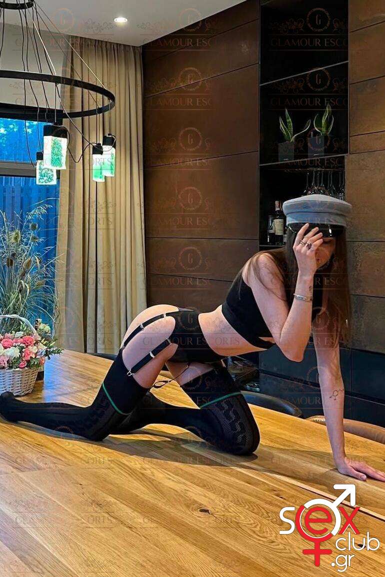 Escort-Kamelia-8435