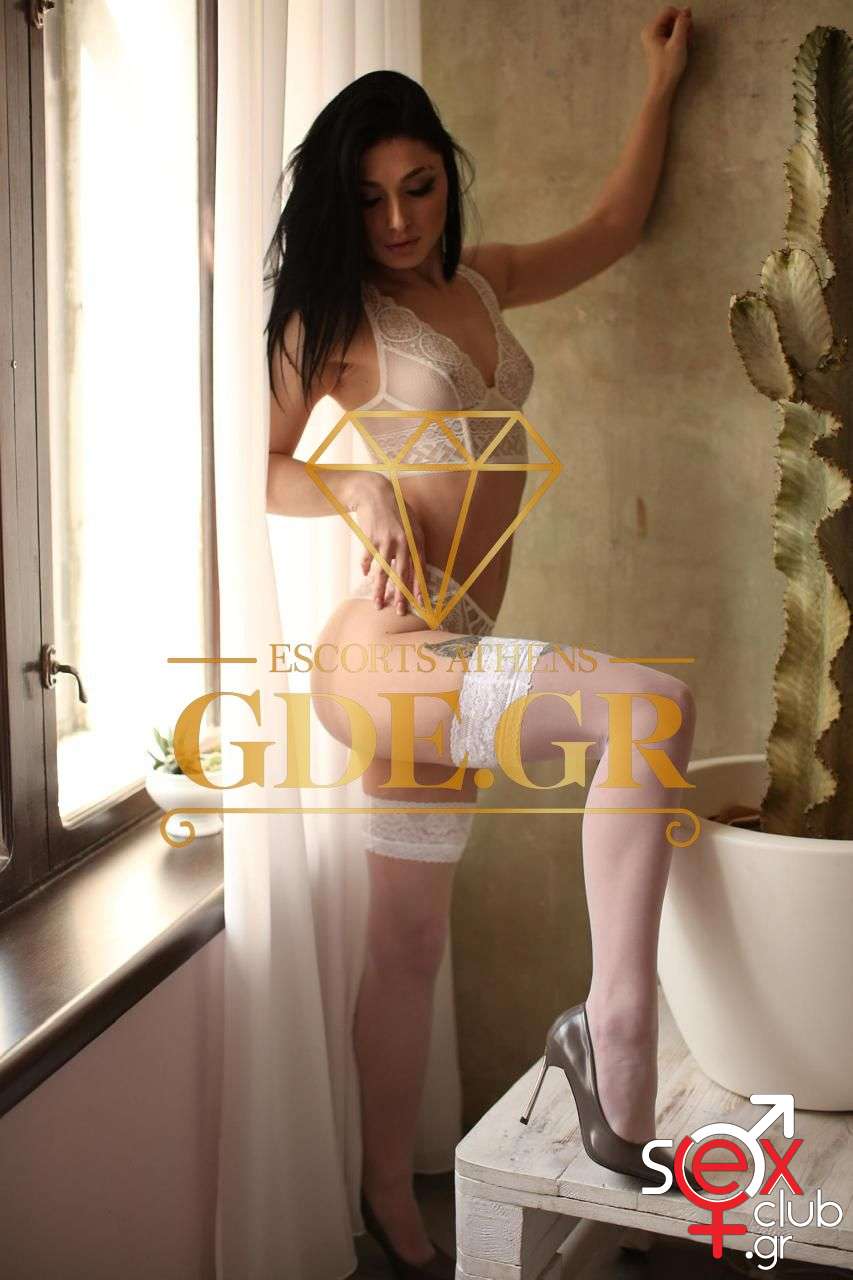 Escort-Ariana-4-8396