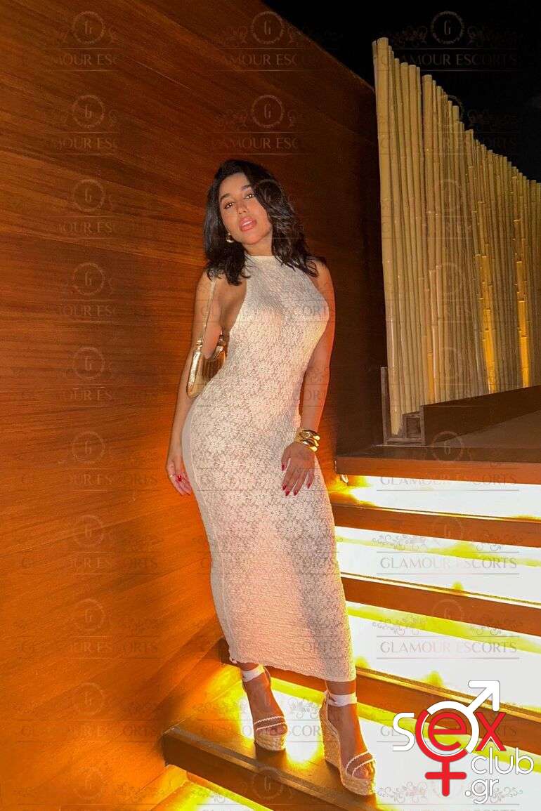 Escort-Crystal-5-8475