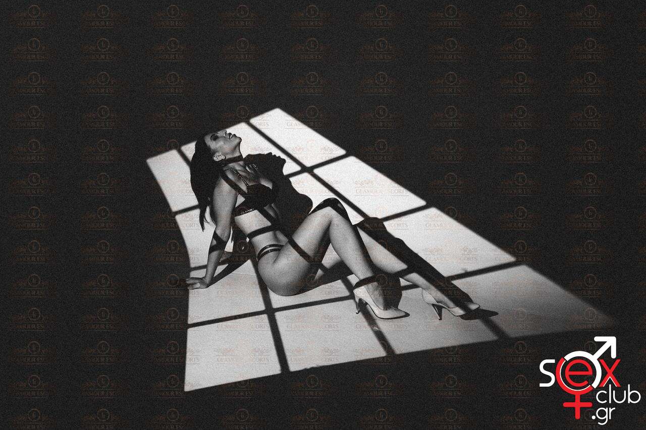 Escort-Amira-2-8686