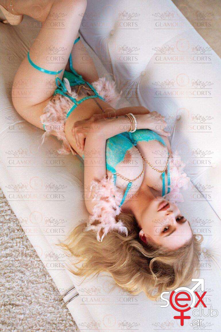 Escort-Lily-3-8974