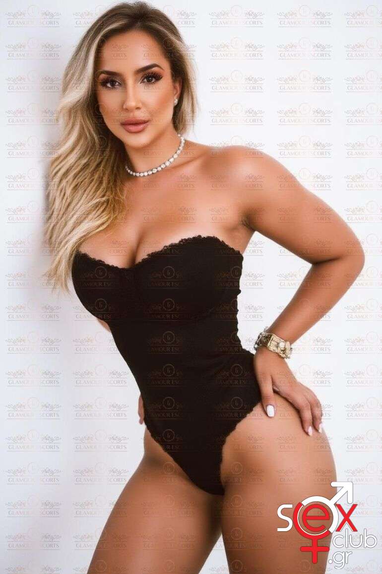 Escort-Martina-2-8825