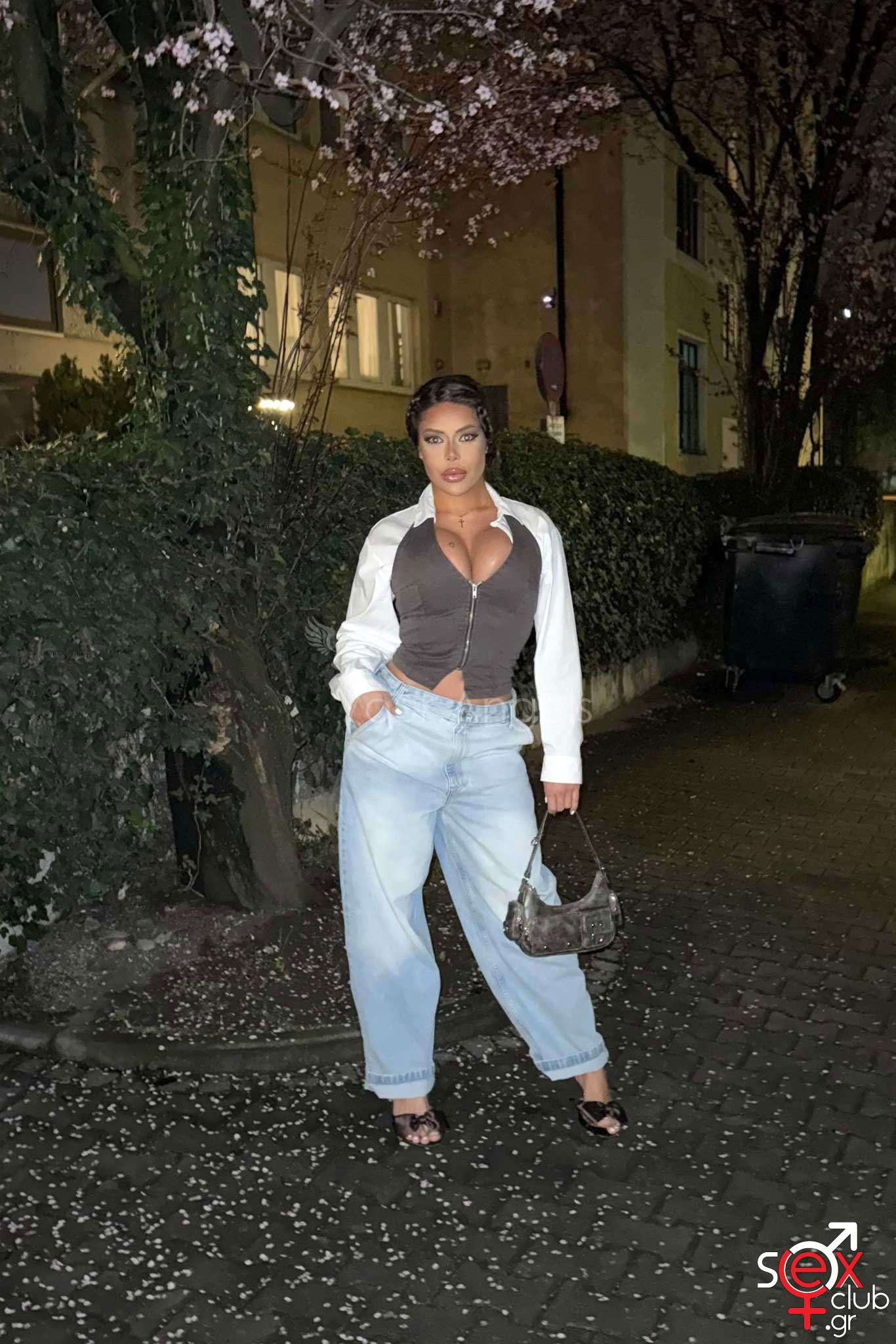 Escort-Mavie-8829