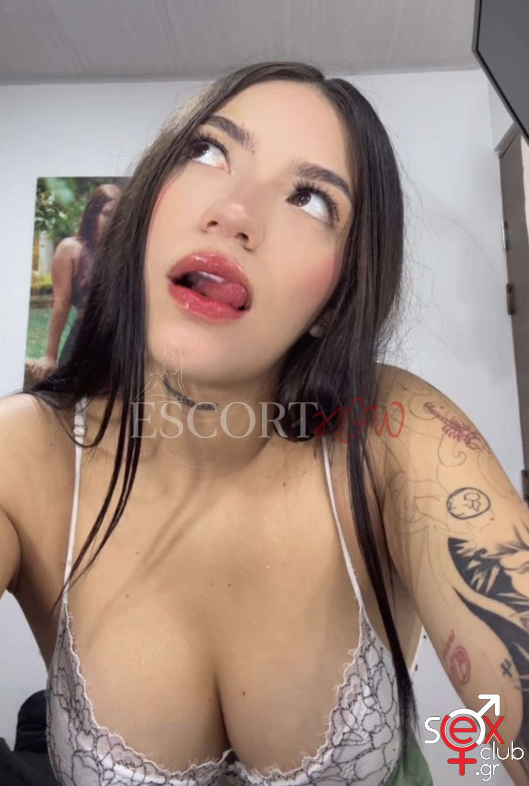 Escort-Chanel-9015