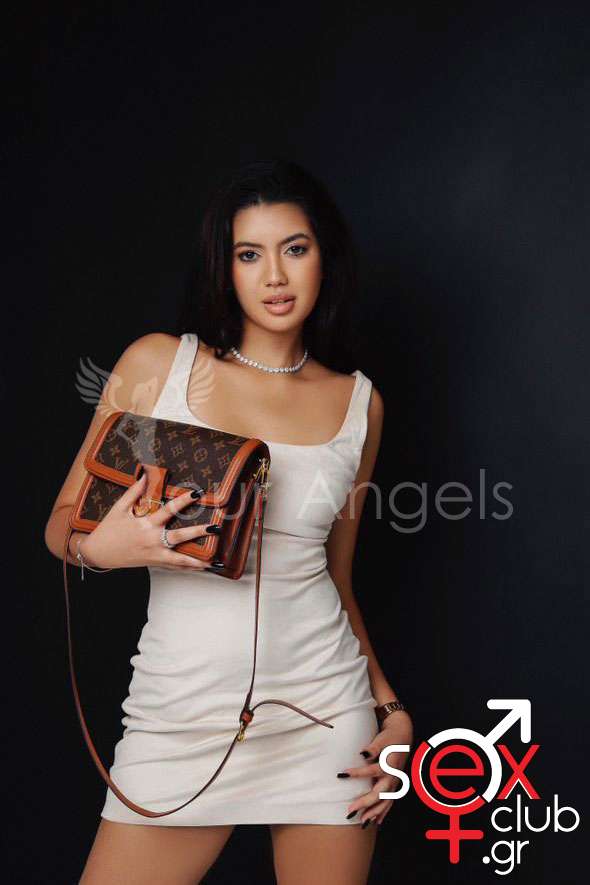 Escort-Crystal-10675